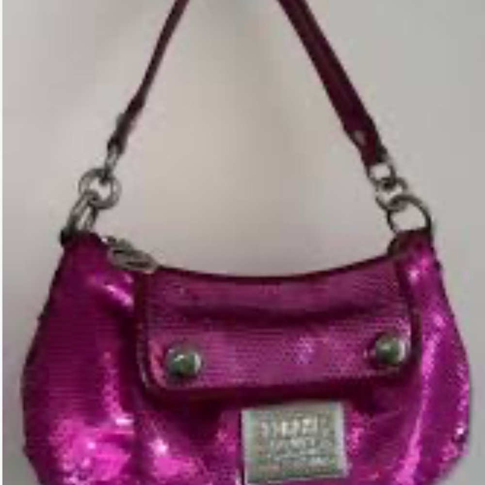 🩷🩷Perfect Sequin Coach Poppy Groovy Spotlight pink shoulder bag.
